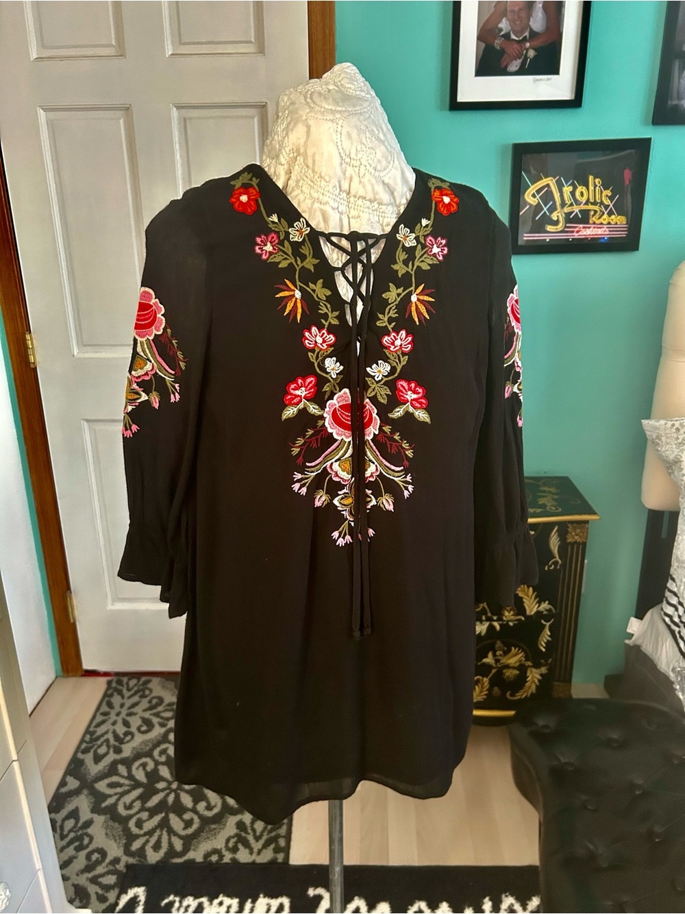 Umgee Black Embroidered Floral Peasant Top. Could be worn as a dress also.